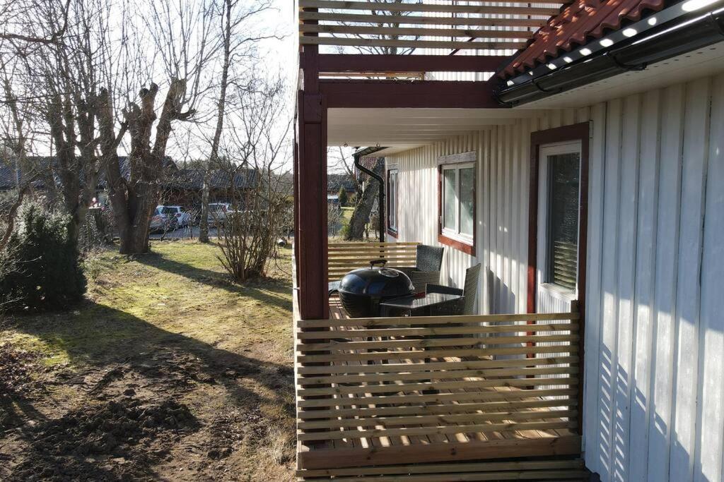 Lantlig Villa I Ljungbyhed Extérieur photo